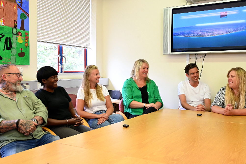 Photo: Adobestock/FlamingoImages